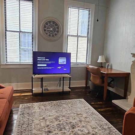 Апартаменты Mins From Downtown & Dining, Dauphin Darling 2 Мобил Экстерьер фото