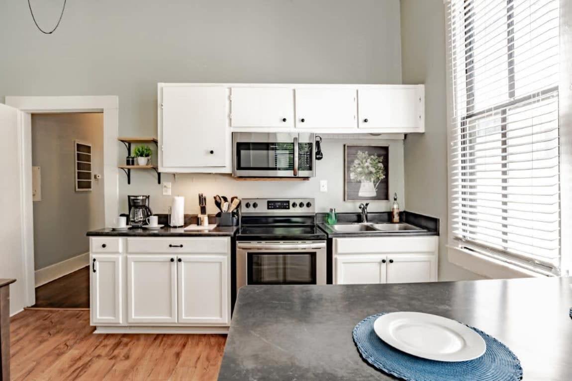 Апартаменты Mins From Downtown & Dining, Dauphin Darling 2 Мобил Экстерьер фото