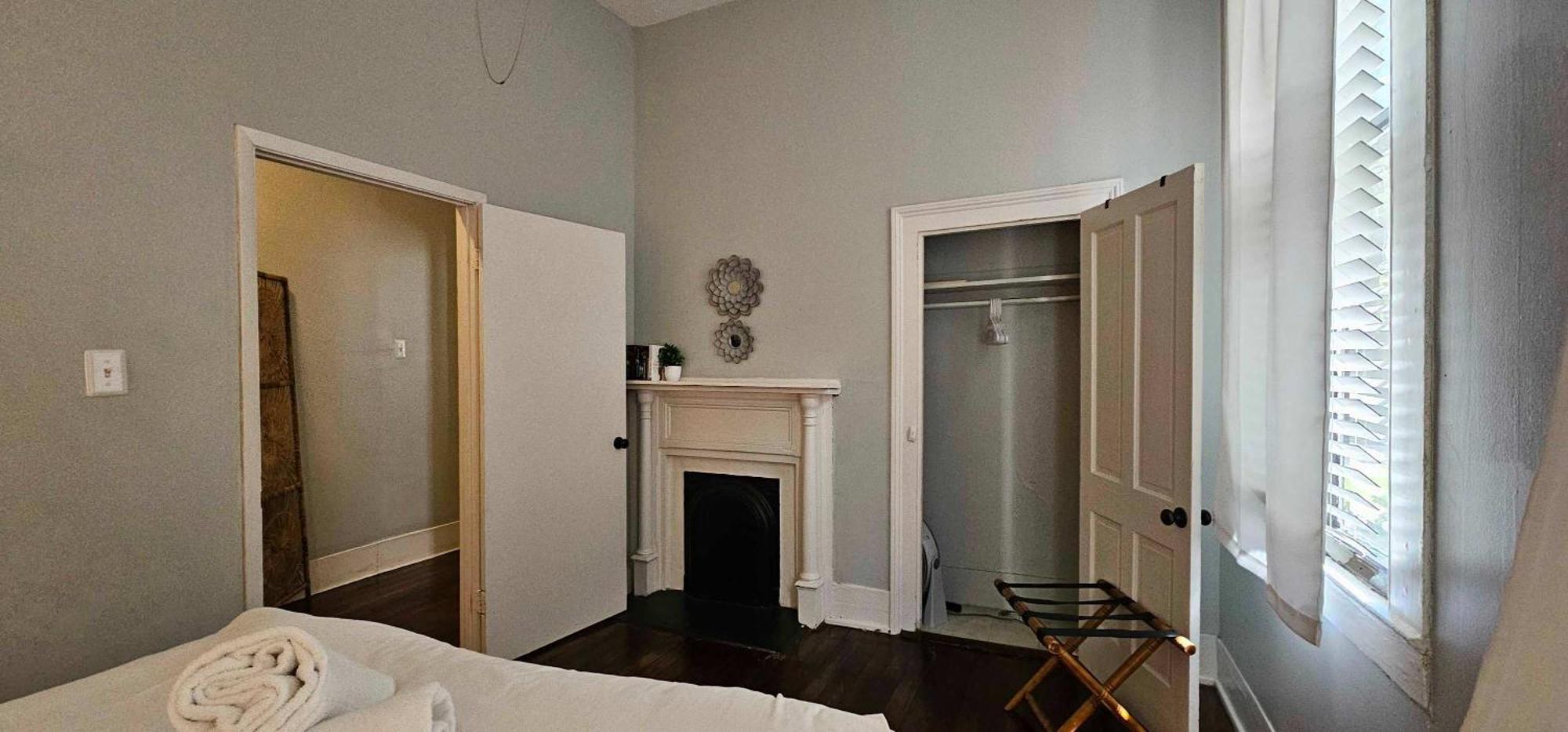 Апартаменты Mins From Downtown & Dining, Dauphin Darling 2 Мобил Экстерьер фото