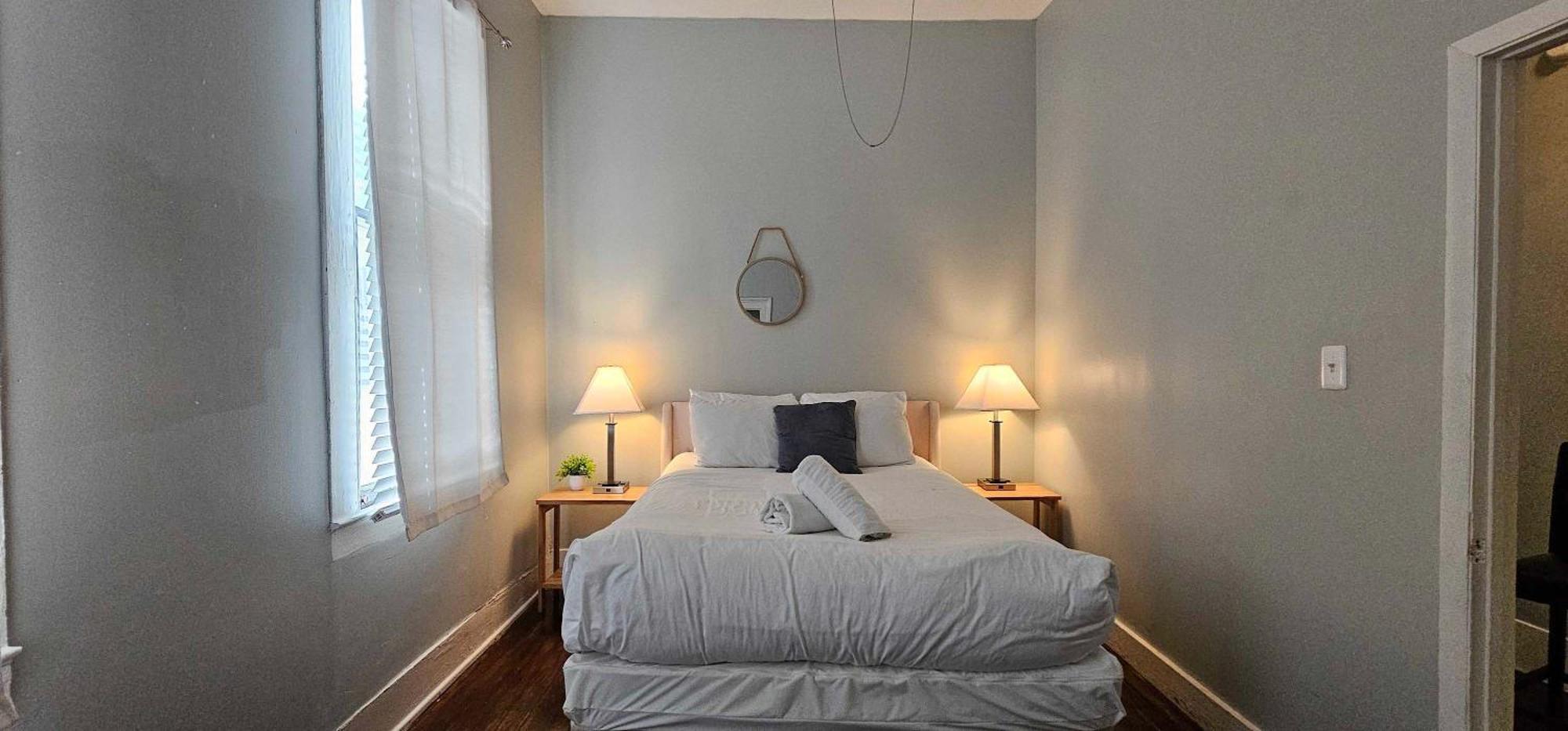 Апартаменты Mins From Downtown & Dining, Dauphin Darling 2 Мобил Экстерьер фото